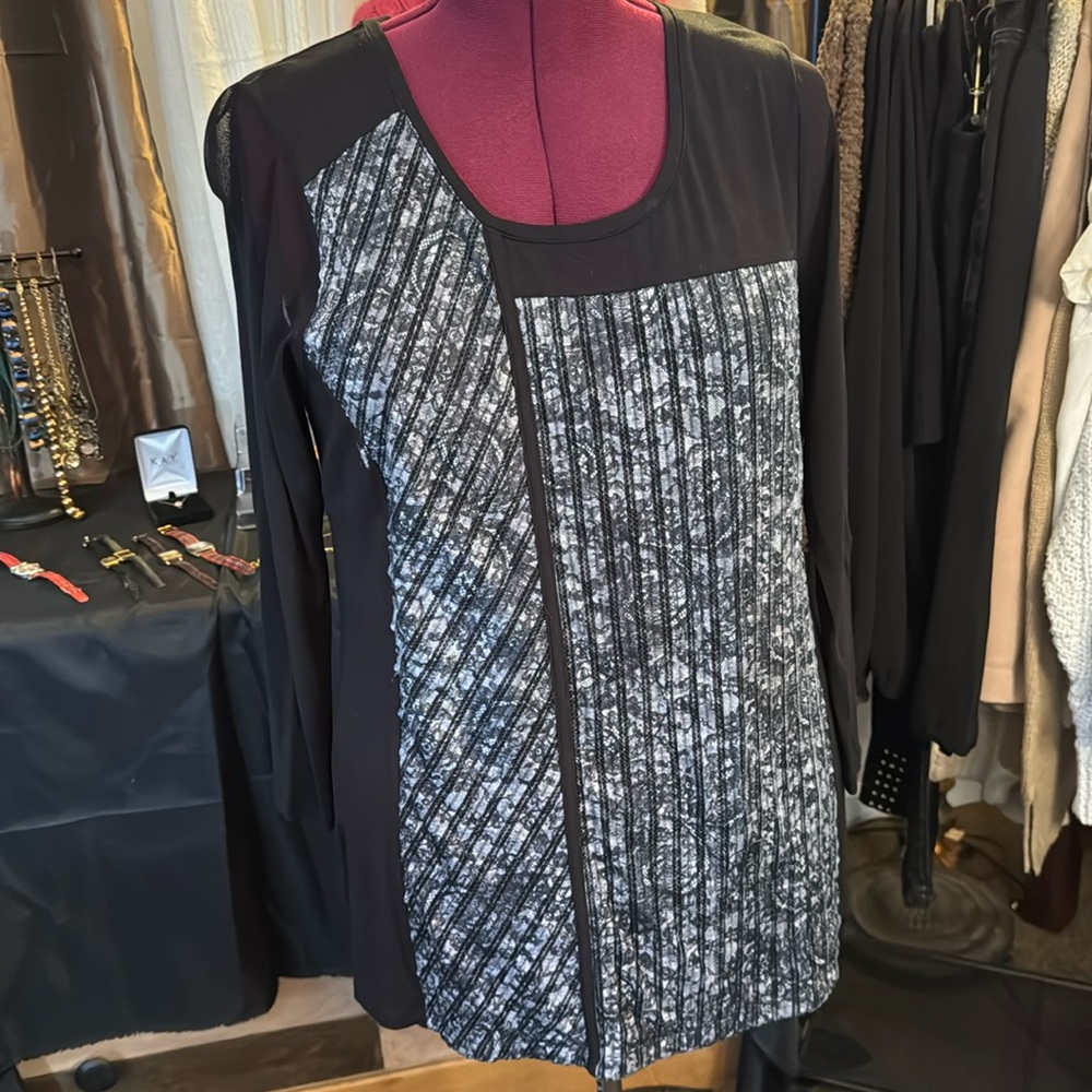 Ladies Grey And Black Long Sleeve Top/Blouse